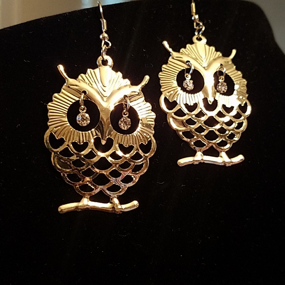 LAST ONE Gold owl crystal drop dangle earrings - Picture 2 of 5